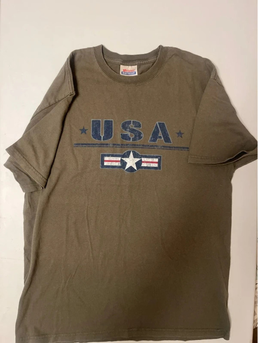 Man medium USA army green T-shirt